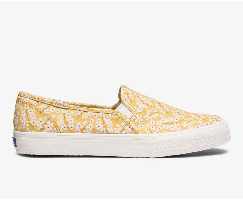 Yellow Keds Washable Double Decker Floral Slip On | 1749-YIMQV